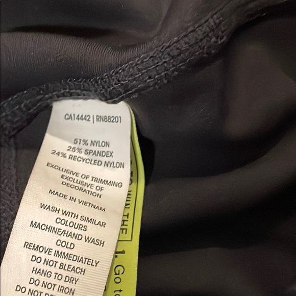 MPG Black Activewear Leggings with Side Pockets - Picture 4 of 9